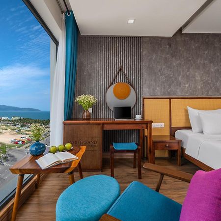 White Sand Boutique Hotel Da Nang Exterior photo