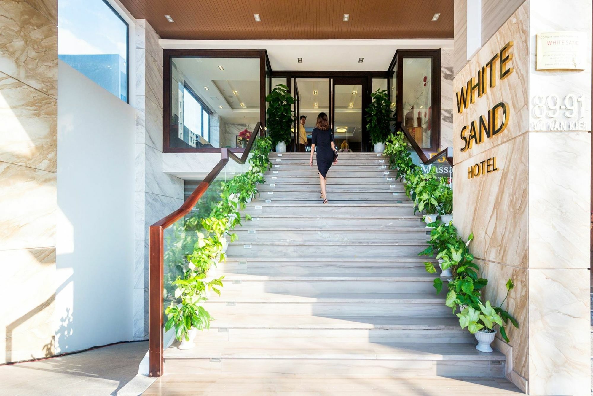 White Sand Boutique Hotel Da Nang Exterior photo